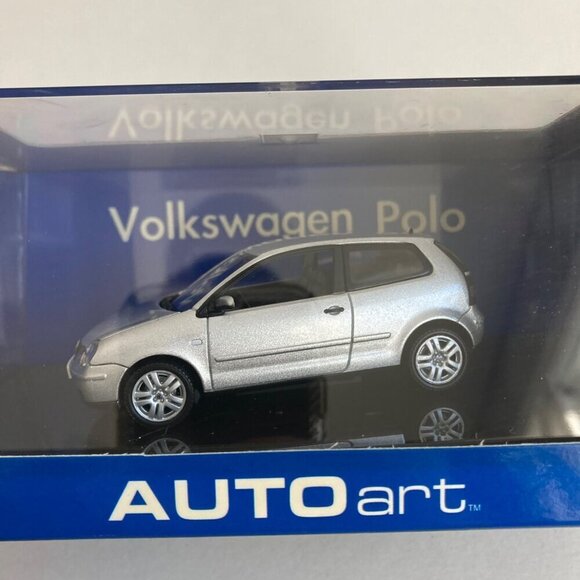 Autoart Volkswagen VW Polo Diecast Car #59761 Silver Metallic 1/43 Scale NEW! - Picture 3 of 6
